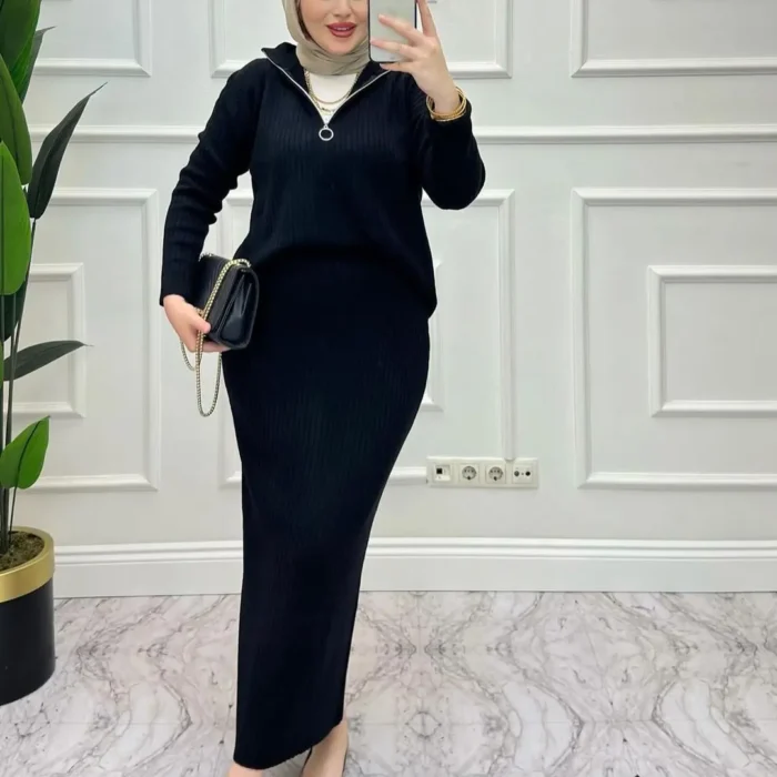 Etekli Fermuar Yaka Triko Takım